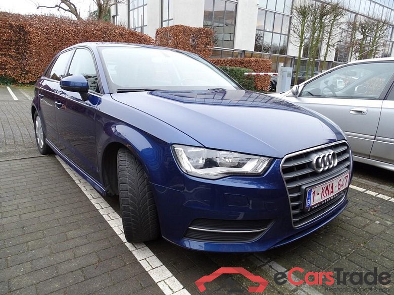 AUDI A3 SB 1.6 TDi Ultra Eur6 Navi PDC Klima #2