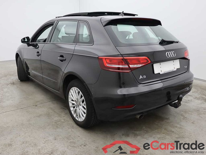 Audi A3 SB 1.6 TDi Aut. Pano Xenon Navi Klima PDC ... #4