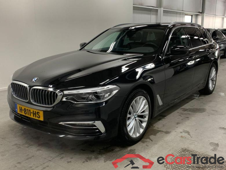BMW 5-SERIE TOURING 520i High Executive Edition