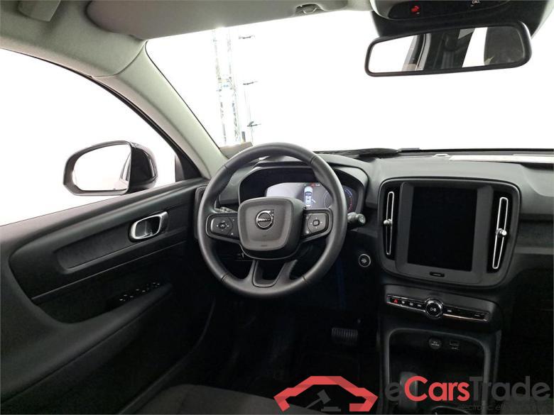 VOLVO XC40 1.5 T2 Momentum Core Auto Sensus Navigation Park Assist #5