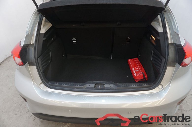Ford Focus ´18 Focus Lim.  Cool&Connect 1.5 TDCI  88KW  AT8  E6dT #4