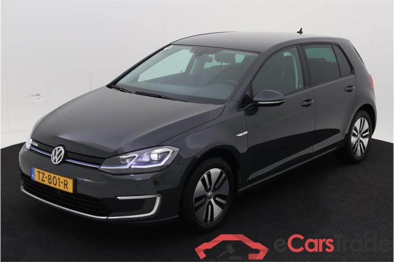 VOLKSWAGEN e-Golf 