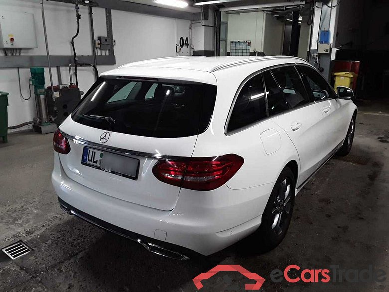 Mercedes_benz C 250 CGI T (205.245) C 250 #4