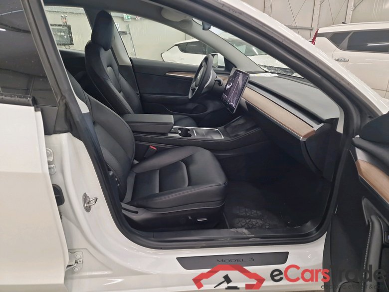Tesla Model 3 Long Range AWD Autopilot Pano LED-Xenon Navi Leather KeylessGo Klima PDC ... #4