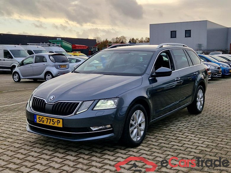 SKODA Octavia Combi 85 kW #1