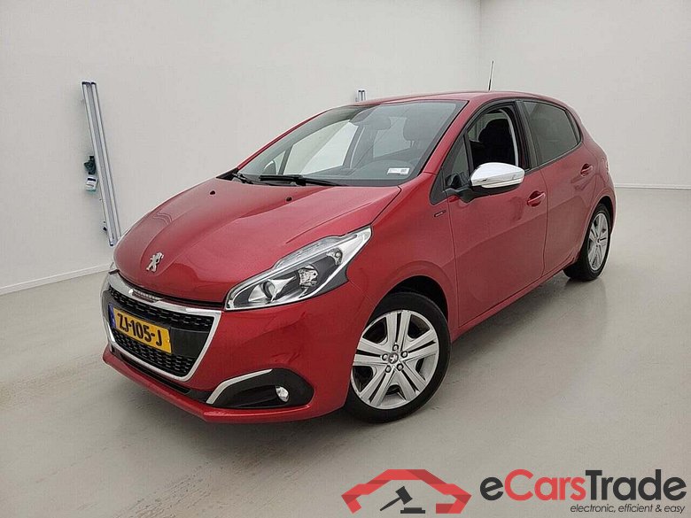 PEUGEOT 208 1.2 PureTech Signature