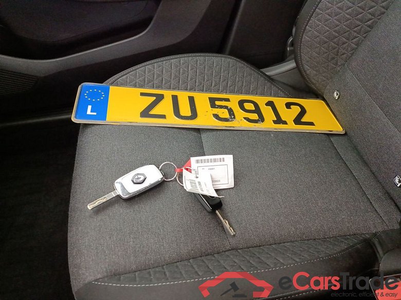 RENAULT CLIO V 1.0 TCe 100 Corporate Edition (EU6.2) 5d #4