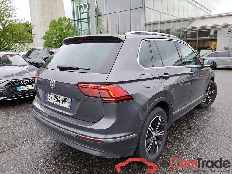 Volkswagen Tiguan 2.0 TDI Highline Pano LED-Xenon Virtual Dynaudio Navi Sport-Leather KeylessGo Klima PDC ... #4