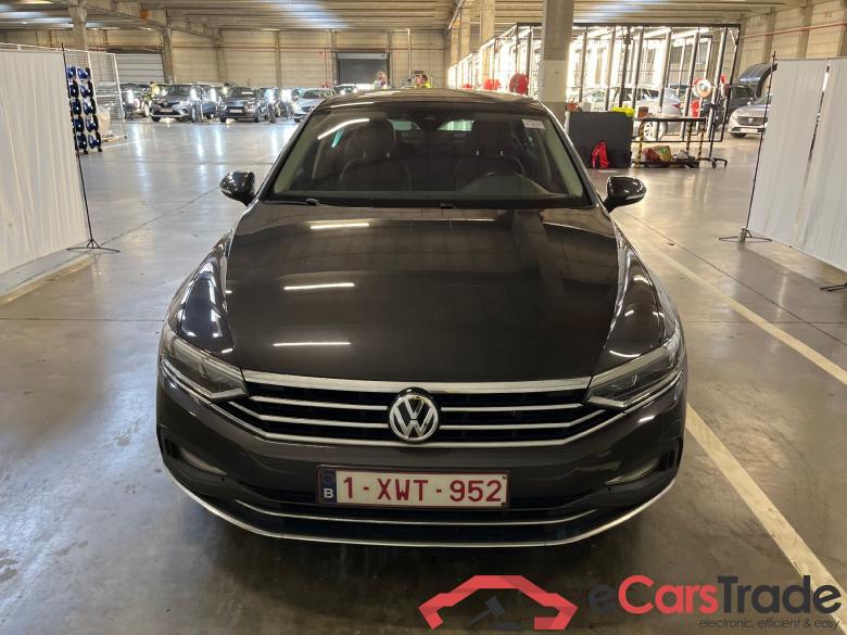 VW, Passat FL'19, Volkswagen Passat 2.0 TDI SCR 110kW DSG7 Elegance  #1