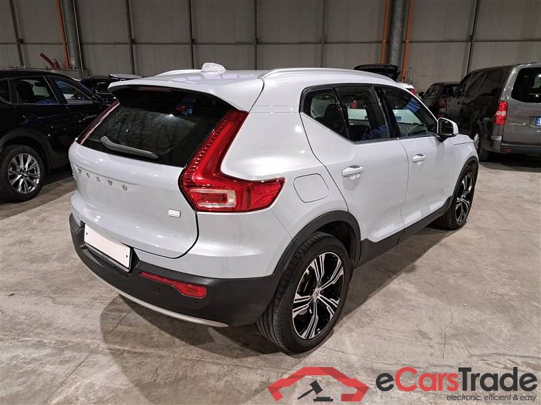 Volvo 81 VOLVO XC40 / 2017 / 5P / FUORISTRADA T4 PLUG-IN HYBRID AUTO RECHARGE INSCR N1 #2