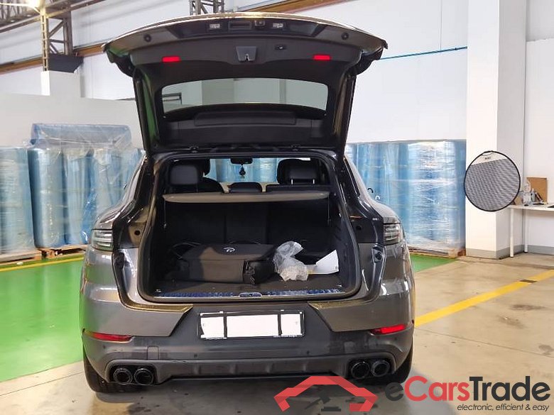 Porsche 4 PORSCHE CAYENNE COUPE / 2019 / 5P / SUV 3.0 V6 E-HYBRID #5