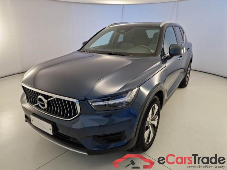 Volvo 235 VOLVO XC40 / 2017 / 5P / SUV T4 PLUG-IN HYBRID AUTO RECH INSCRIP EXPR #1
