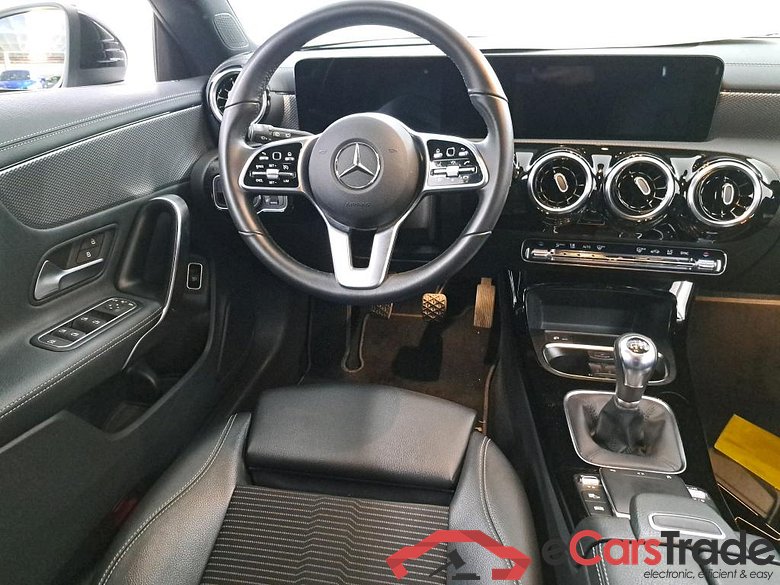 Mercedes CLA 180d SB Progressive Night LED-Xenon Widescreen Navi 1/2 Sport-Leather KeylessGo Klima PDC ... #6