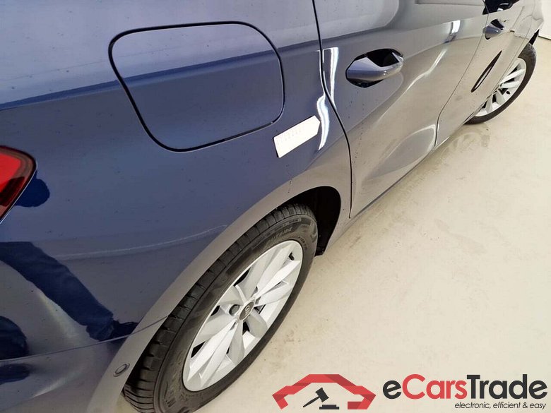 AUDI A3 SPORTBACK 2.0 30 TDI ATTRACTION #4