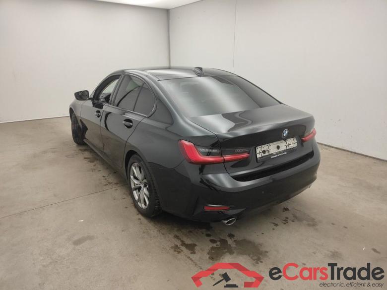 BMW 3 Reeks Berline 318dA (100 kW) 4d #5