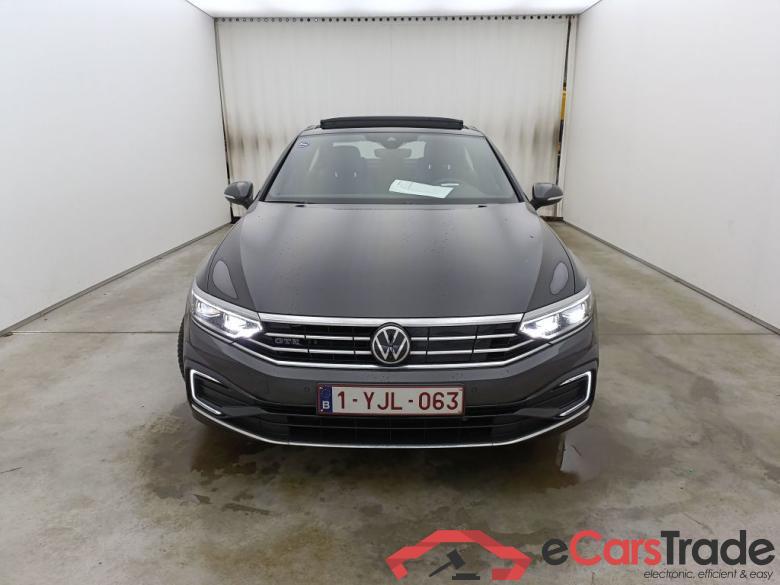 Volkswagen Passat 1.4 TSI GTE Business DSG 4d #1