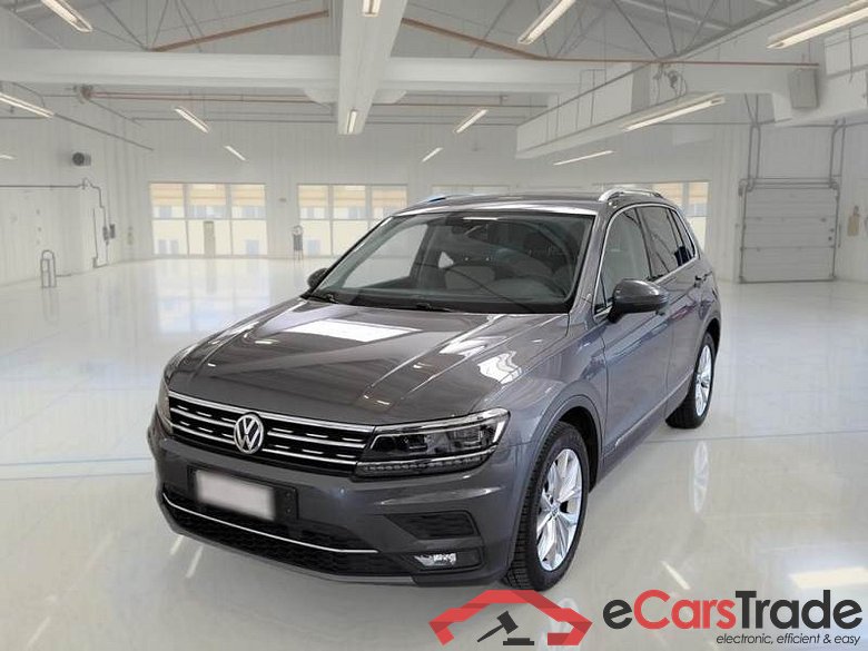 Volkswagen 46 VOLKSWAGEN TIGUAN / 2016 / 5P / SUV 2.0 TDI SCR 110KW ADVANCED BMT DSG