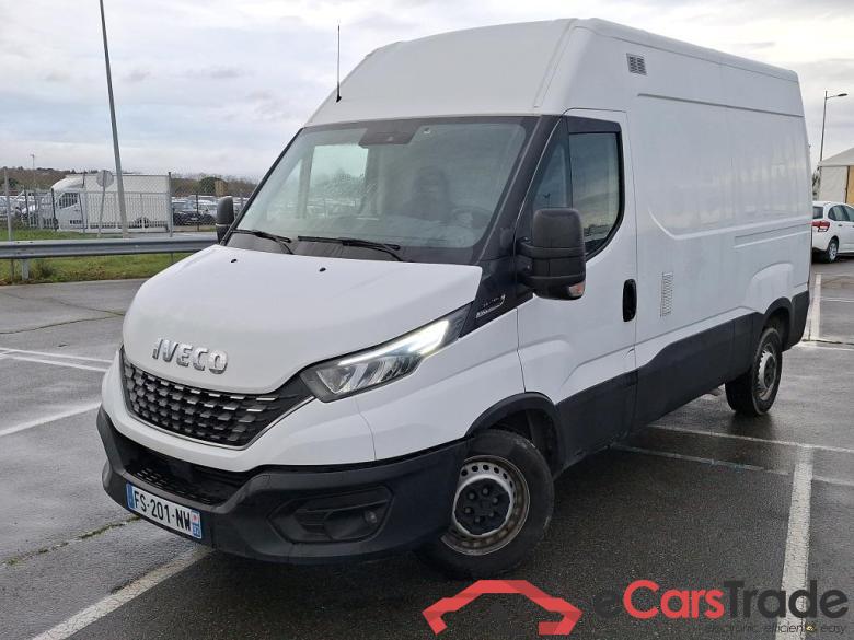 Iveco 2.3 35S16SA8 V11 H2 3520 IVECO Daily / 2014 / 4P / Fourgon tôlé 2.3 35S16SA8 V11 H2 3520 #1