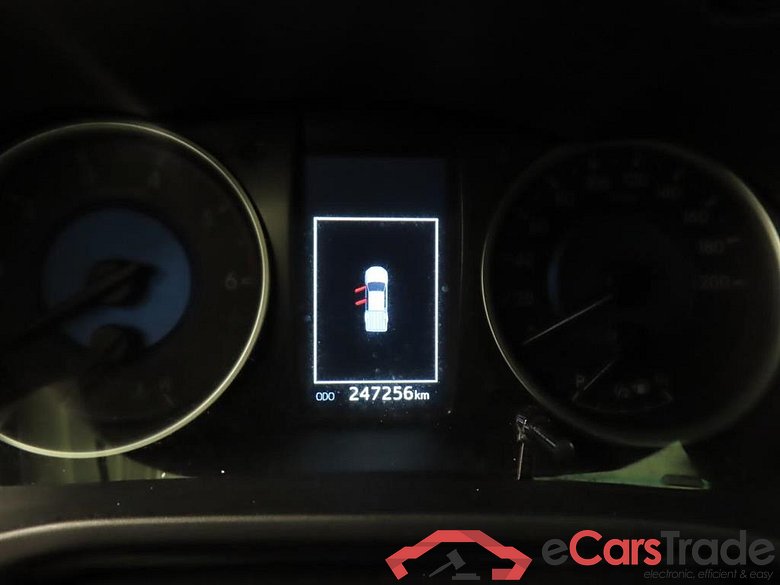 TOYOTA HILUX 2.4 D-4D-F DC Prof. #4