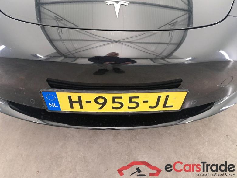 Tesla Model 3 '18 BEV Tesla Model 3 Standard Range Plus RWD 4d #5