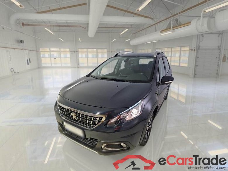 Peugeot 58 PEUGEOT 2008 / 2016 / 5P / CROSSOVER BLUEHDI 120 EAT6 ALLURE S/S AUT. #1