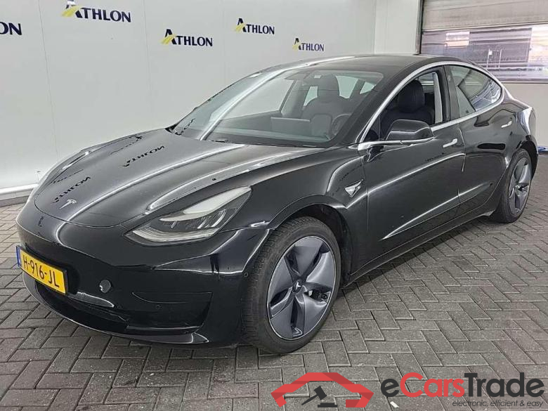 Tesla Model 3 Standard Range Plus RWD 4D 225kW