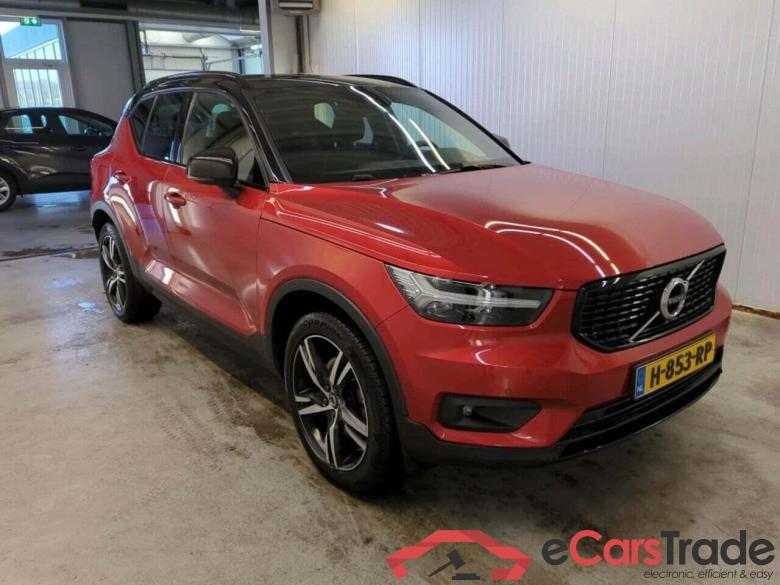 VOLVO XC40 2.0 T4 R-Design #5