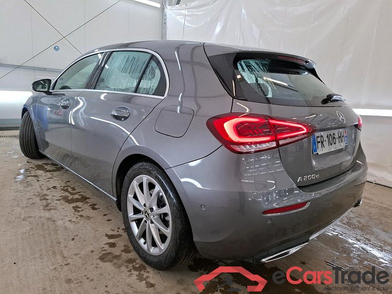 Mercedes A 200 d Progressive Line 8G-DCT MERCEDES-BENZ Classe A Compact / 2018 / 5P / Berline A 200 d Progressive Line 8G-DCT #2