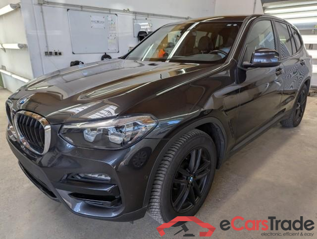 BMW X3 ´17 Baureihe X3 xDrive 30 e Advantage 2.0 215KW AT8 E6d