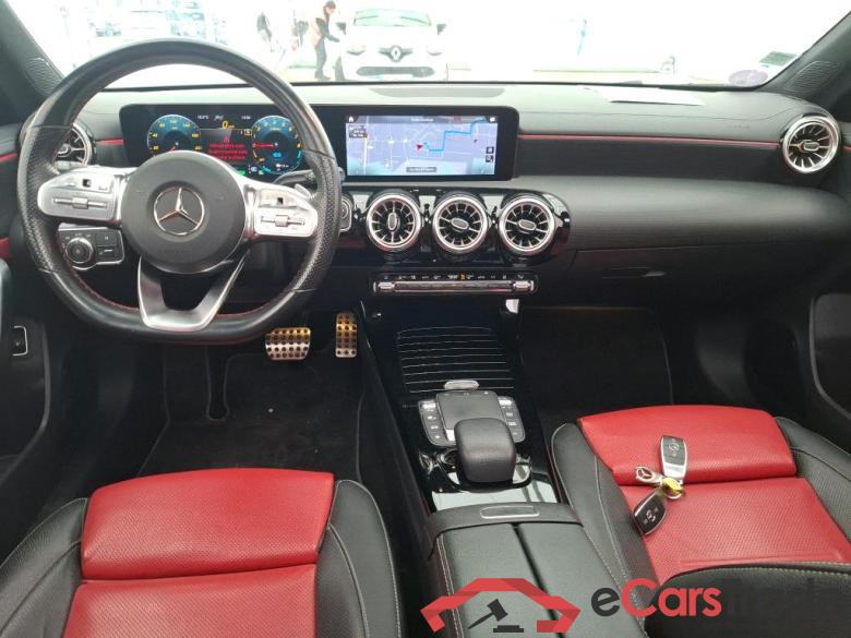 Mercedes A 250 e AMG Line 8G-DCT MERCEDES-BENZ Classe A Compact / 2018 / 5P / Berline A 250 e AMG Line 8G-DCT #5