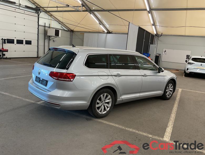 VOLKSWAGEN Passat Variant Passat SW 2.0 CR TDi Comfortline DSG #2