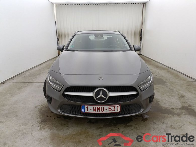 Mercedes-Benz A-Klasse Limousine A 180 d DCT 4d