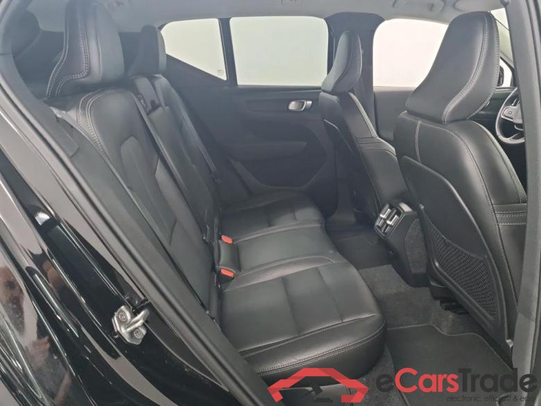 VOLVO XC40 1.5 T3 MOMENTUM PRO Park Assist #6