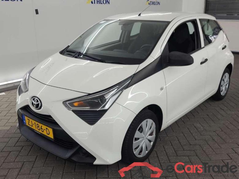 TOYOTA Aygo 1.0 VVT-i x-fun 5D 53kW