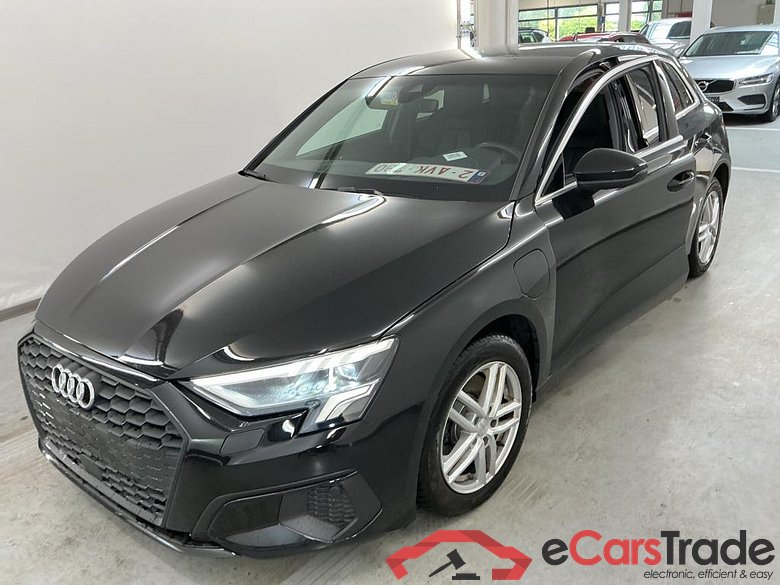AUDI A3 SPORTBACK 1.4 40 TFSI E S TRONIC SPORTBACK Platinum Storage