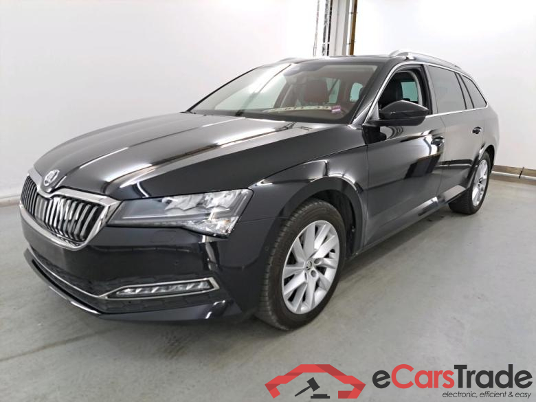 SKODA SUPERB COMBI 2.0 CRTDI 110KW CLEVER+ STYLE PREMIUM II