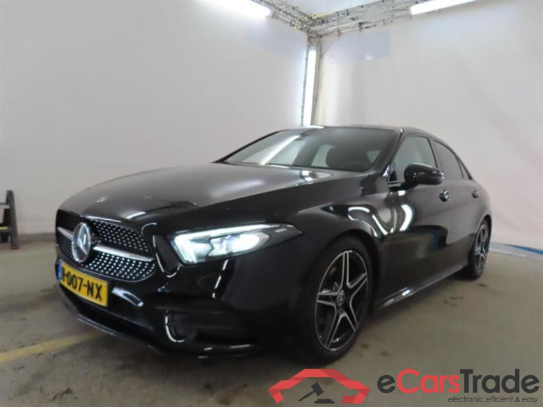 MERCEDES-BENZ A-KLASSE 200 Bns Sol. AMG