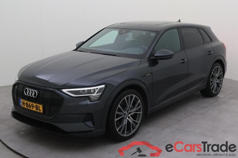 AUDI e-tron  #1