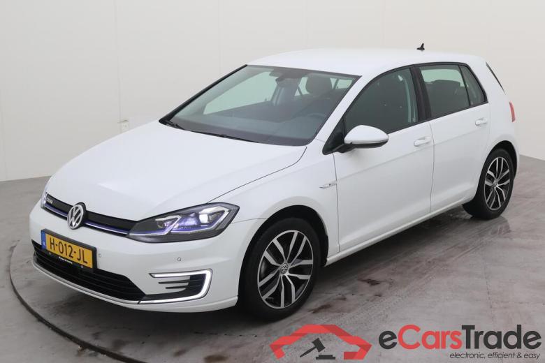 VOLKSWAGEN e-Golf  #1