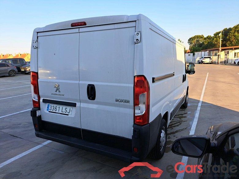 Peugeot 333 L2 H1 BHDI 103kW (140CV) S&S 6 V. M (AC) PEUGEOT Boxer / 2014 / 4P / furgón 333 L2 H1 BHDI 103kW (140CV) S&S 6 V. M (AC) #2