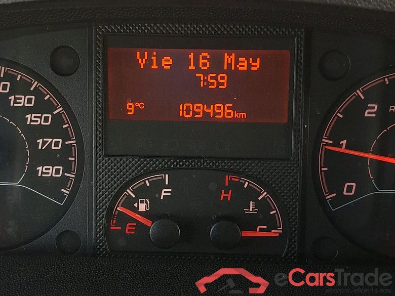 Peugeot 333 L2 H1 BHDI 103kW (140CV) S&S 6 V. M (AC) PEUGEOT Boxer / 2014 / 4P / furgón 333 L2 H1 BHDI 103kW (140CV) S&S 6 V. M (AC) #5