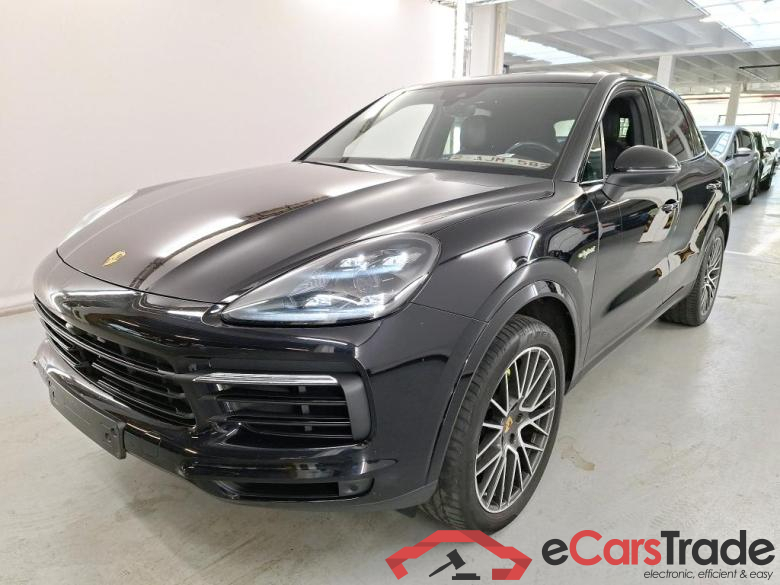 PORSCHE CAYENNE 3.0 E-HYBRID TIPTRONIC Exterior black gloss Adaptive 14-way comfort seats