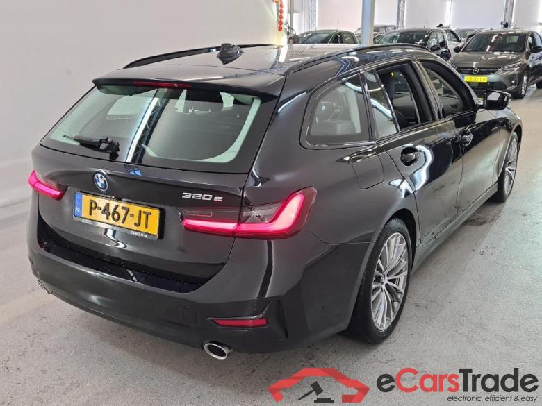 BMW 3 Serie T '18 BMW 3 Serie Touring 320e Business Edition Plus 5d #2