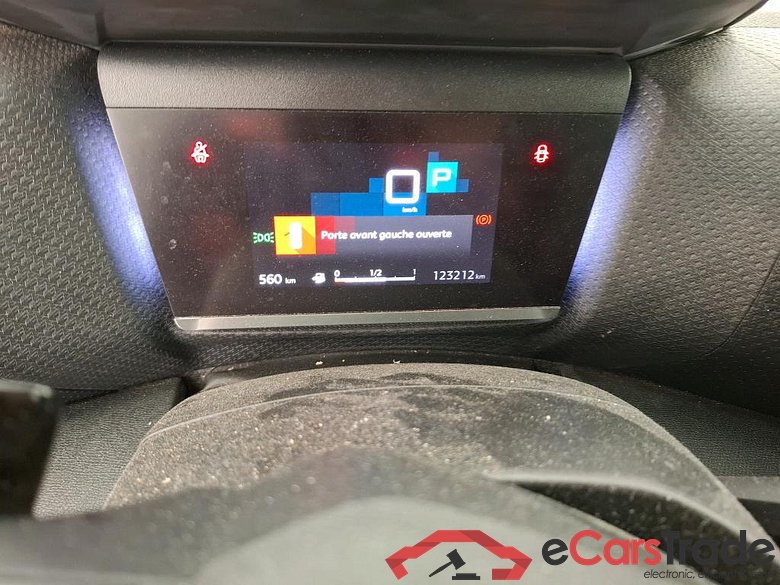 Citroen BlueHDi 130 S&S EAT8 Feel Pack Business C4 Berline Feel Pack Business 1.5 BlueHDI 130CV BVA8 E6d #6