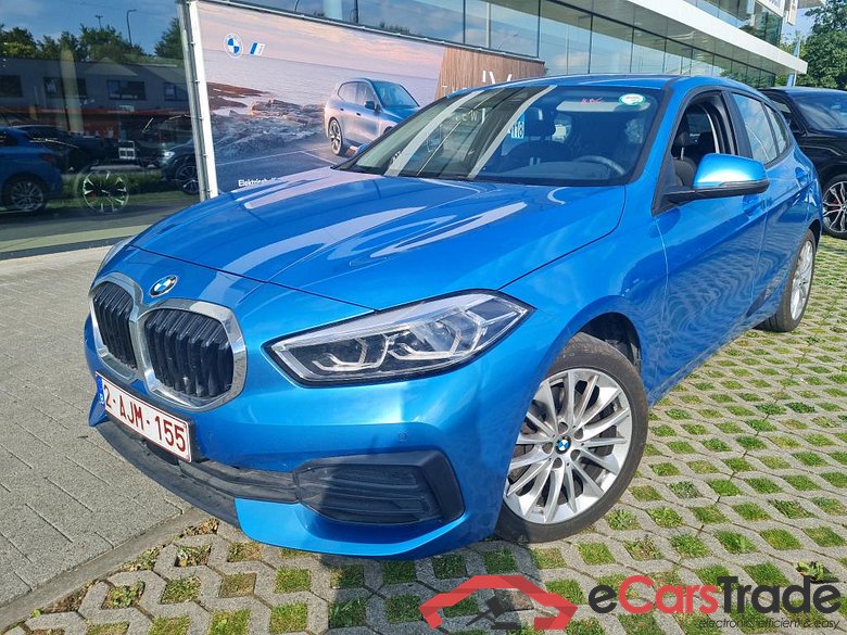 BMW - BMW 1 HATCH 118iA 136PK Advantage Pack Business With Sport Seats & Live CockPit Plus & PDC Front & Rear   * PETROL *