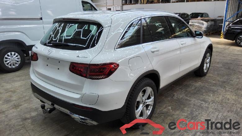 Mercedes GLC ´15 GLC -Klasse GLC 300 e 4Matic (253.953) 2.0 235KW AT9 E6d #2