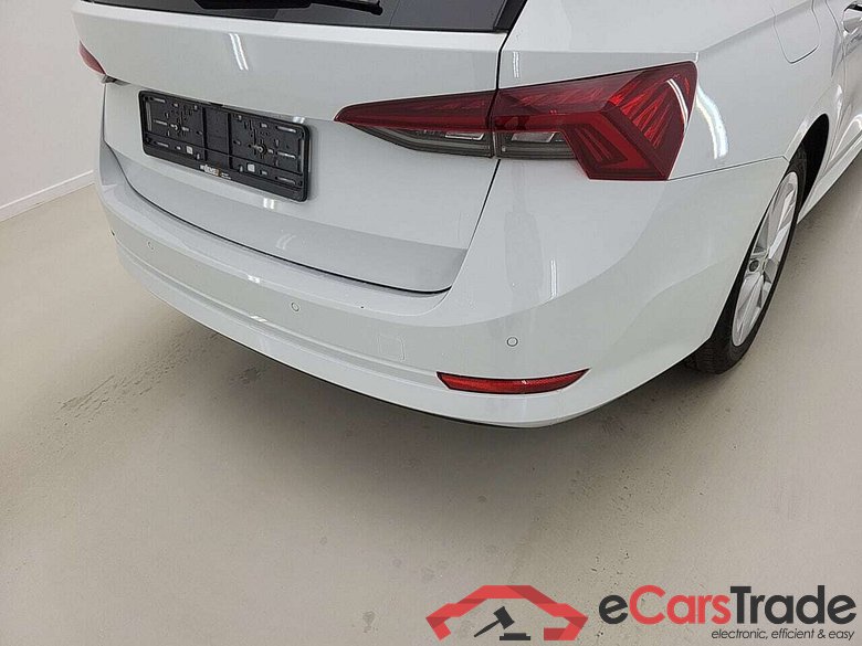 SKODA OCTAVIA KOMBI 2.0 TDI CLEVER DSG #4