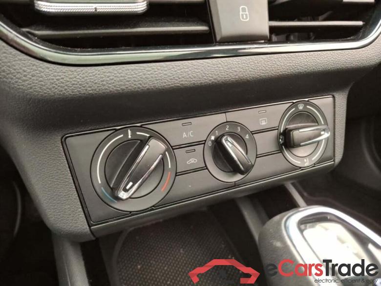 SKODA Kamiq 1.0 TSI Ambition DSG #6