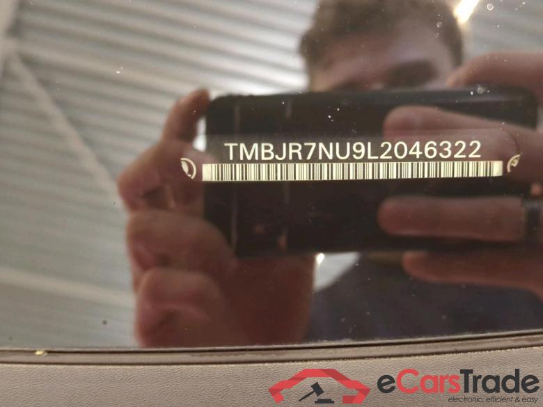 Skoda Karoq '17 Skoda Karoq 1.5 TSI ACT Greentech DSG Buss Edition 5d #6