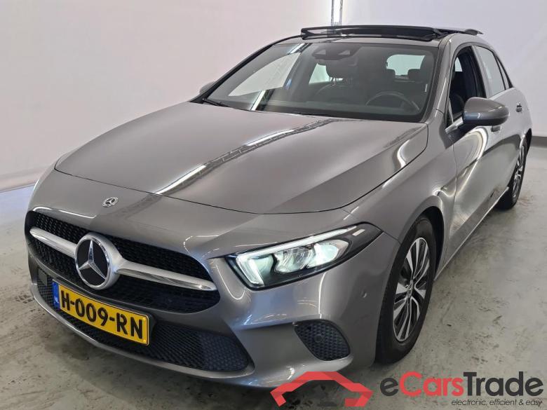 Mercedes A-Class '18 Mercedes-Benz A-Klasse A 180 7G-DCT Business Solution Plus 5d #1